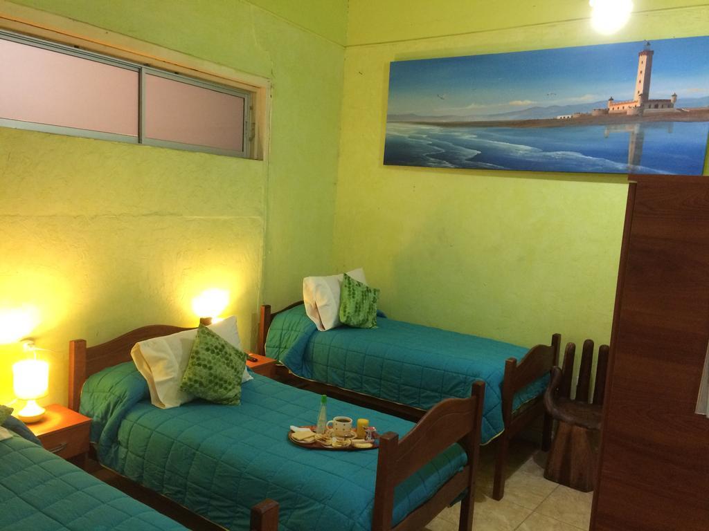 Hostal Valles Del Mar 라세레나 객실 사진