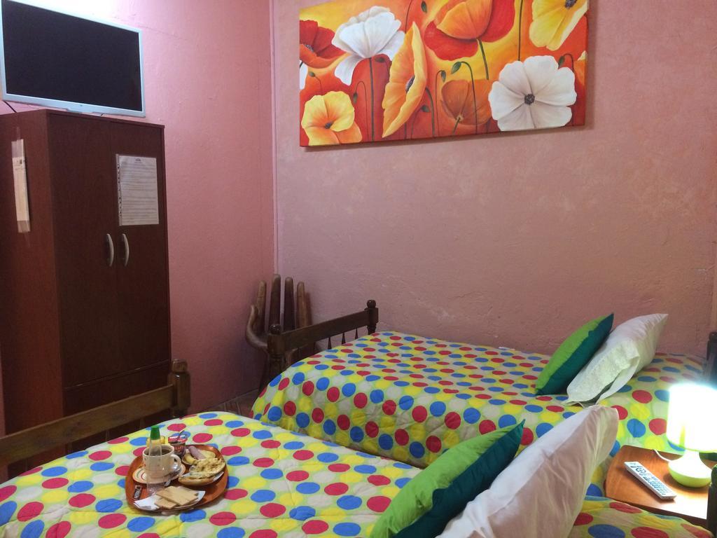 Hostal Valles Del Mar 라세레나 객실 사진